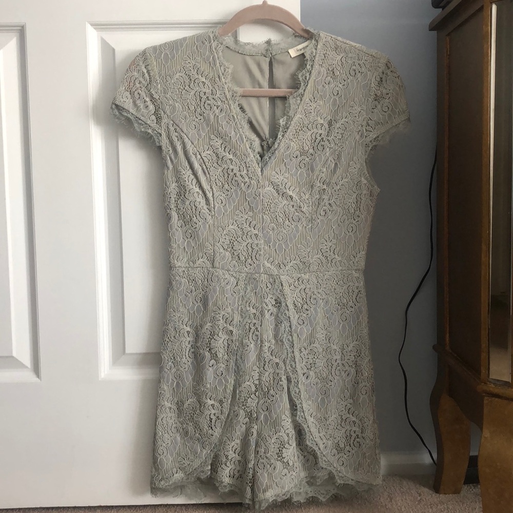 NWT Francesca’s Romper